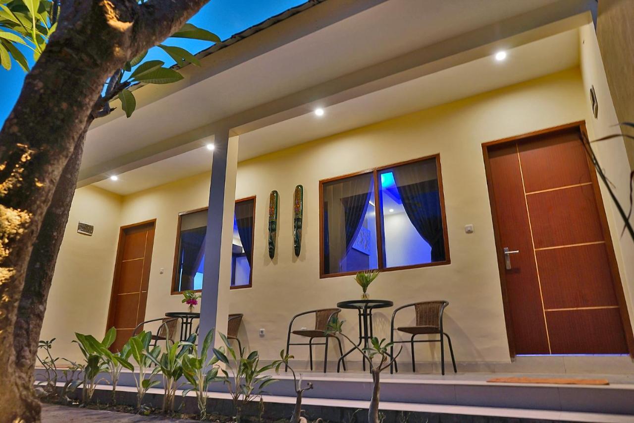 Sari Gili Bungalow Гили-Эйр Экстерьер фото