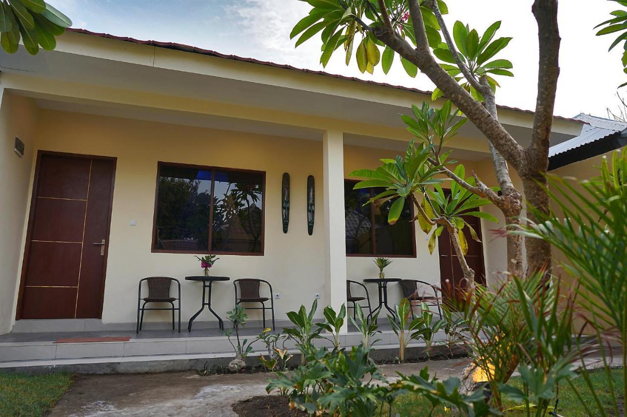 Sari Gili Bungalow Гили-Эйр Экстерьер фото